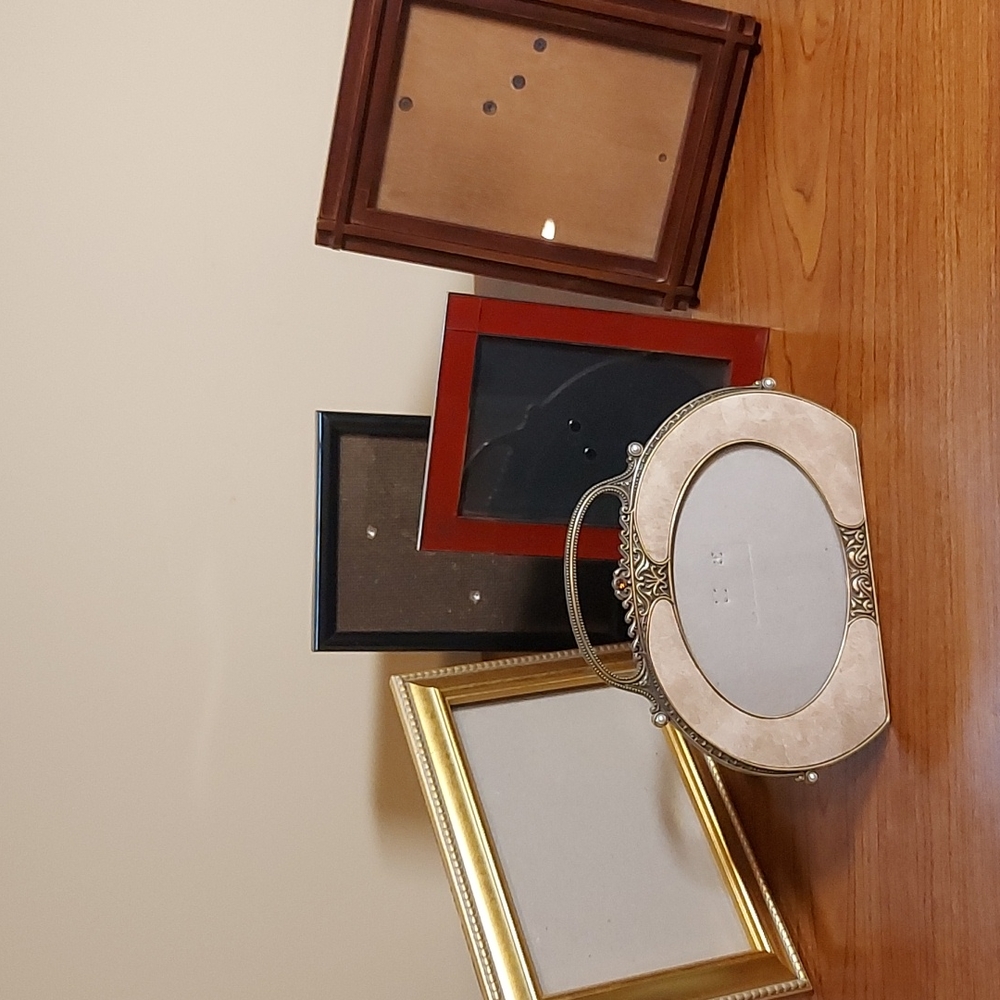 Set of 5 frames